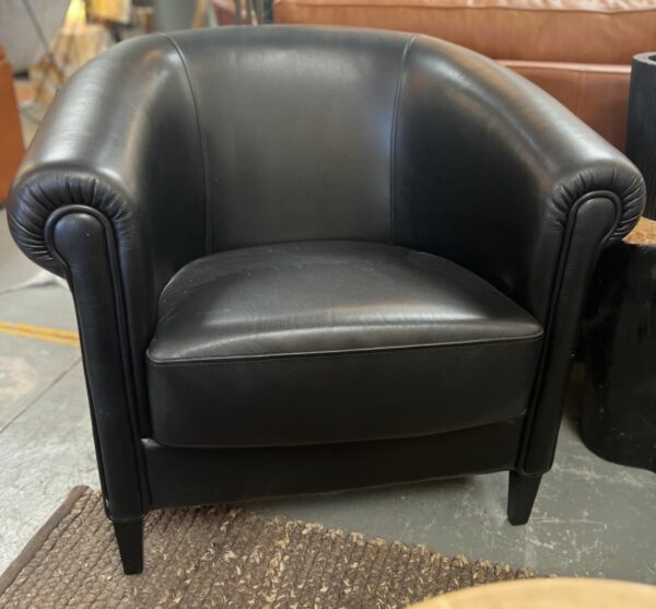Classico Tub Chair | Black Leather